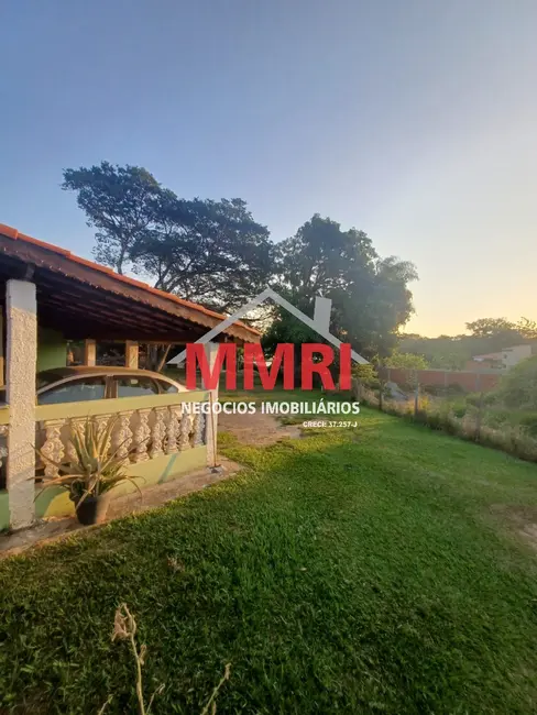 Foto 2 de Chácara com 3 quartos à venda, 250m2 em Aracoiaba Da Serra - SP
