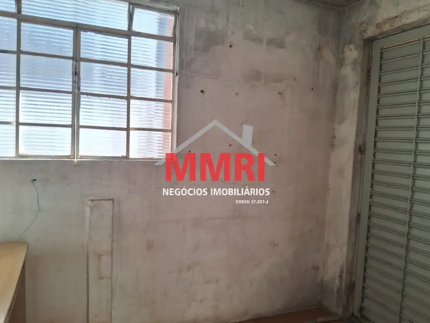 Casa com 3 quartos à venda, 500m2 em Vila Santana, Sorocaba - SP - imagem 4 Foto 4 de Casa com 3 quartos à venda, 500m2 em Vila Santana, Sorocaba - SP