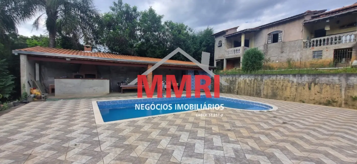 Foto 1 de Chácara com 2 quartos à venda, 200m2 em Aracoiaba Da Serra - SP