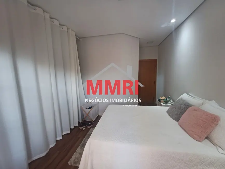 Foto 17 de Chácara com 4 quartos à venda, 347m2 em Aracoiaba Da Serra - SP