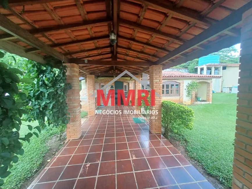 Foto 4 de Chácara com 3 quartos à venda, 384m2 em Aracoiaba Da Serra - SP