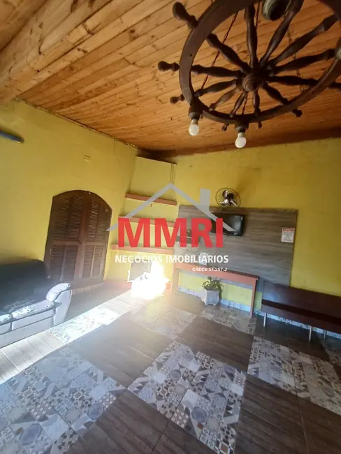 Foto 3 de Chácara com 3 quartos à venda, 250m2 em Aracoiaba Da Serra - SP