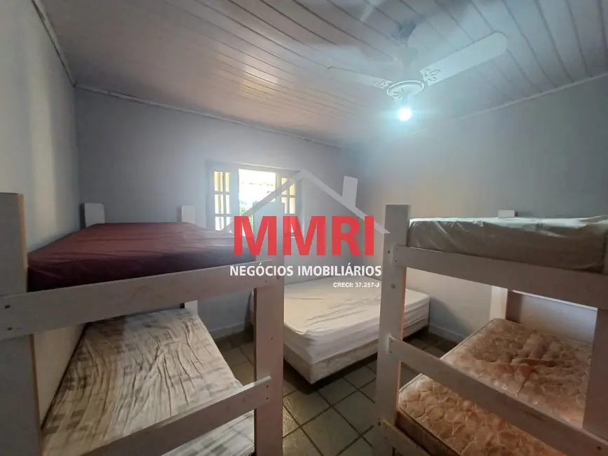 Foto 4 de Chácara com 3 quartos à venda, 250m2 em Aracoiaba Da Serra - SP