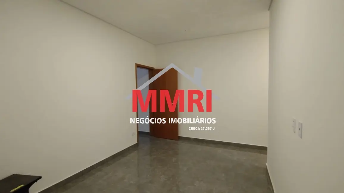 Foto 4 de Casa com 3 quartos à venda, 125m2 em Aracoiaba Da Serra - SP