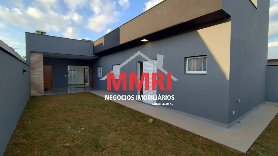 Foto 1 de Casa com 3 quartos à venda, 125m2 em Aracoiaba Da Serra - SP