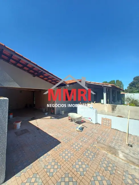 Foto 1 de Casa com 3 quartos para alugar, 150m2 em Aracoiaba Da Serra - SP