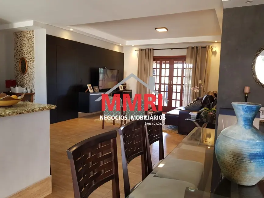 Foto 9 de Casa com 3 quartos à venda, 341m2 em Aracoiaba Da Serra - SP