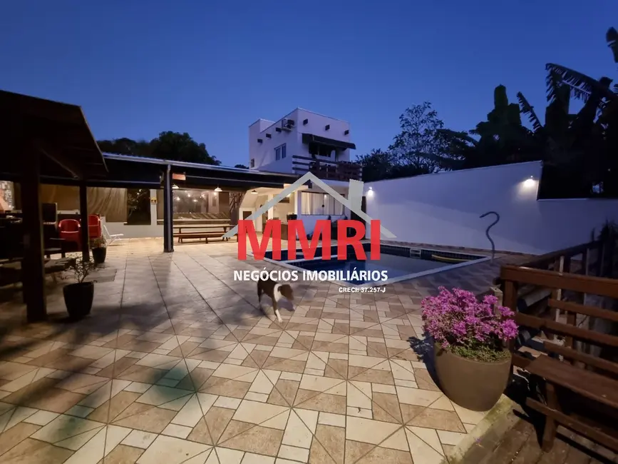 Chácara com 2 quartos à venda, 220m2 em Aracoiaba Da Serra - SP - imagem 3 Foto 3 de Chácara com 2 quartos à venda, 220m2 em Aracoiaba Da Serra - SP