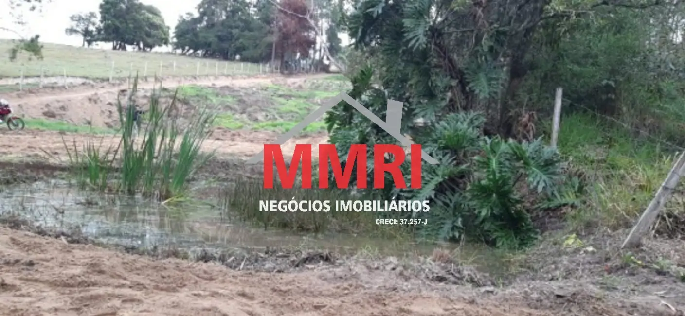 Foto 1 de Terreno / Lote à venda, 3200m2 em Aracoiaba Da Serra - SP