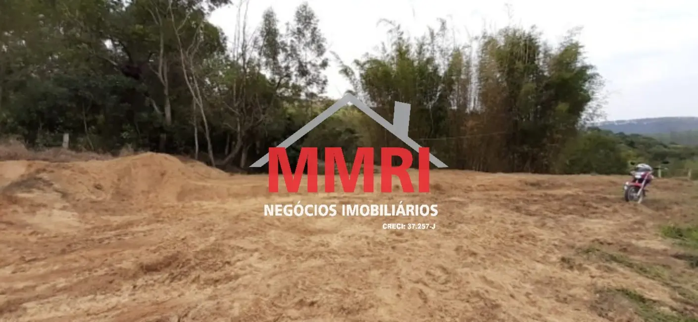 Foto 3 de Terreno / Lote à venda, 3200m2 em Aracoiaba Da Serra - SP