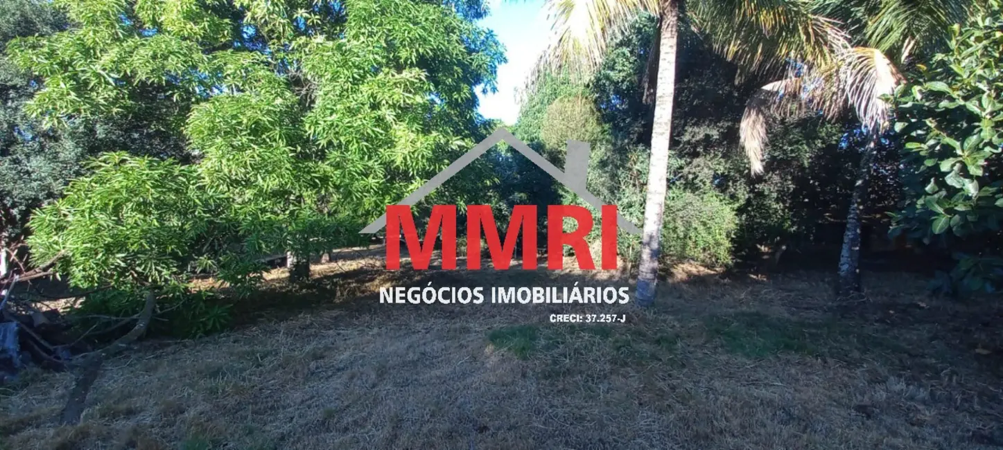 Foto 1 de Terreno / Lote à venda, 1600m2 em Aracoiaba Da Serra - SP