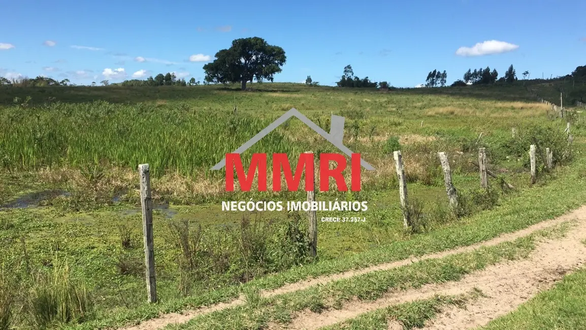 Foto 1 de Fazenda / Haras à venda em Araruama - RJ