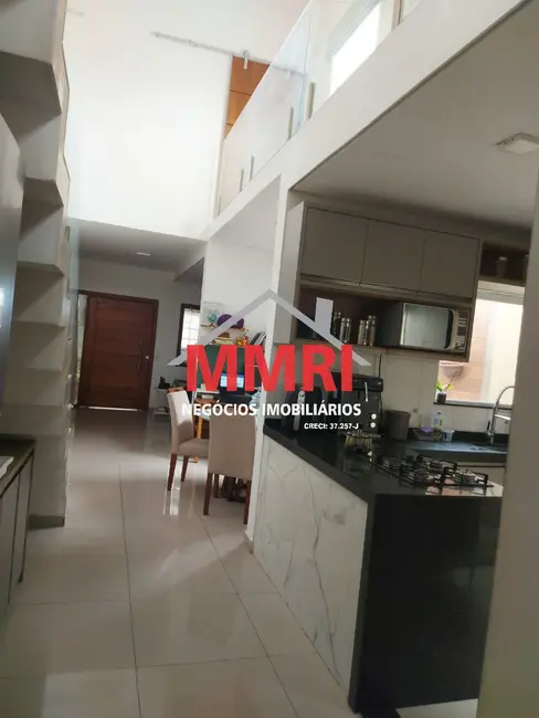 Sobrado com 2 quartos à venda, 185m2 em Parque São Bento, Sorocaba - SP - imagem 5 Foto 5 de Sobrado com 2 quartos à venda, 185m2 em Parque São Bento, Sorocaba - SP