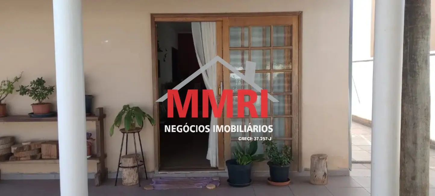 Foto 4 de Casa com 3 quartos à venda, 110m2 em Centro, Quadra - SP
