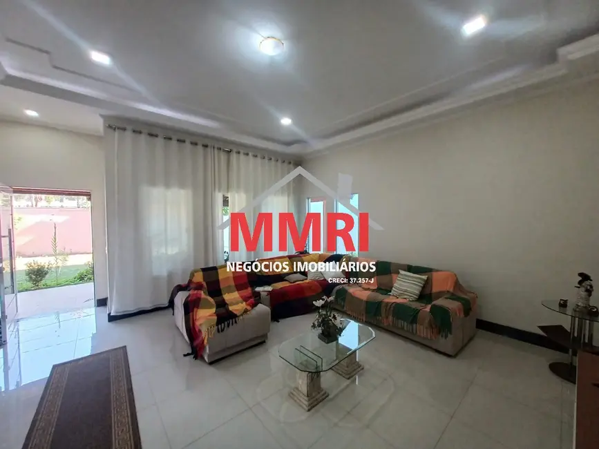 Foto 6 de Casa com 4 quartos à venda, 300m2 em Aracoiaba Da Serra - SP