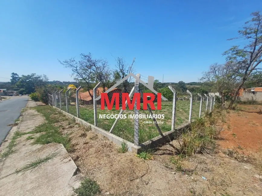 Foto 3 de Terreno / Lote à venda, 1000m2 em Aracoiaba Da Serra - SP