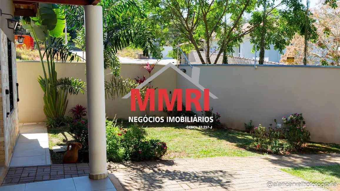 Foto 4 de Casa com 3 quartos à venda e para alugar, 168m2 em Aracoiaba Da Serra - SP