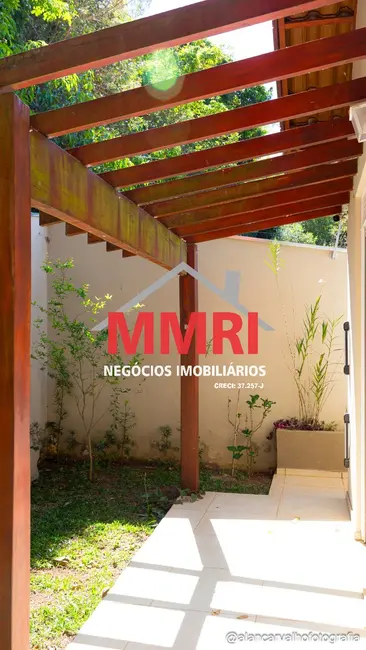 Foto 3 de Casa com 3 quartos à venda e para alugar, 168m2 em Aracoiaba Da Serra - SP