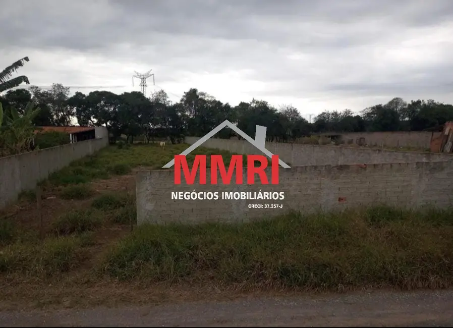 Foto 1 de Terreno / Lote à venda, 1072m2 em Aracoiaba Da Serra - SP