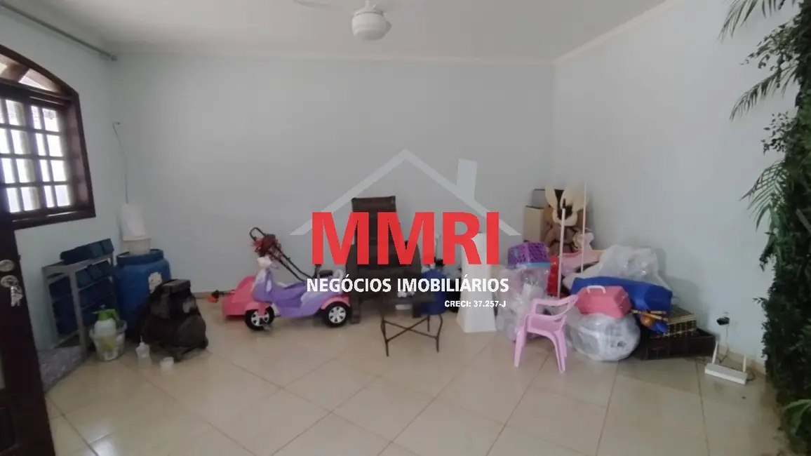 Foto 2 de Chácara com 4 quartos à venda e para alugar, 341m2 em Aracoiaba Da Serra - SP