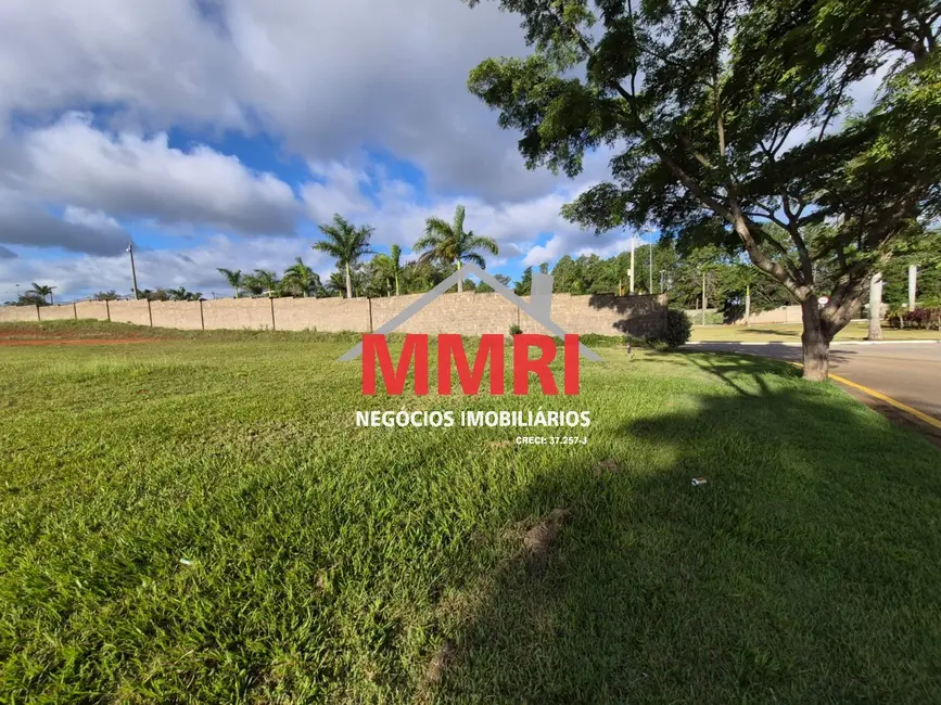 Foto 2 de Terreno / Lote à venda, 1646m2 em Aracoiaba Da Serra - SP