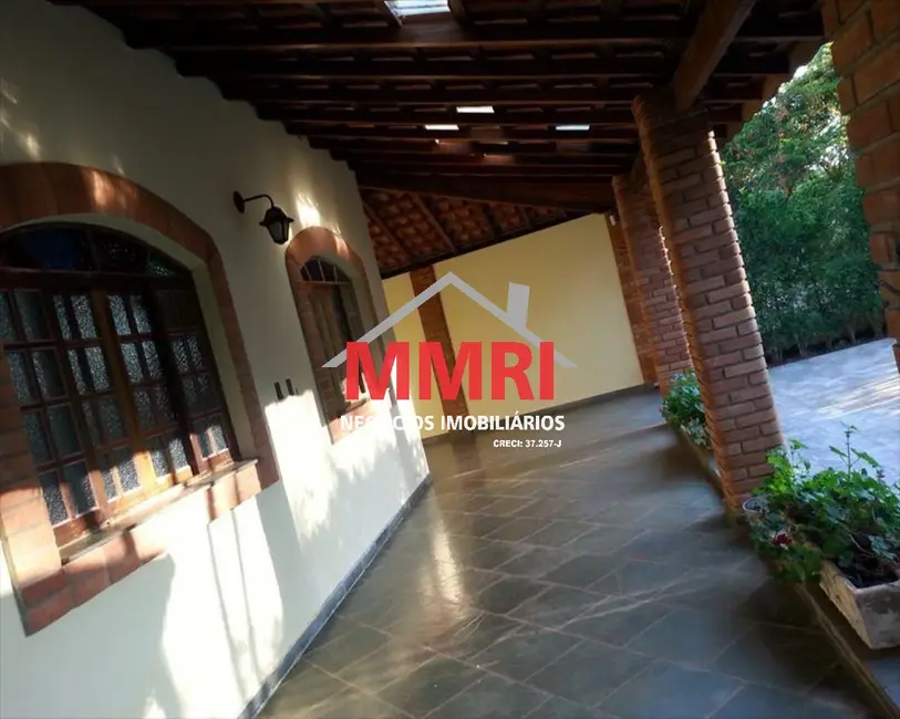 Foto 4 de Chácara com 3 quartos para alugar, 1000m2 em Aracoiaba Da Serra - SP