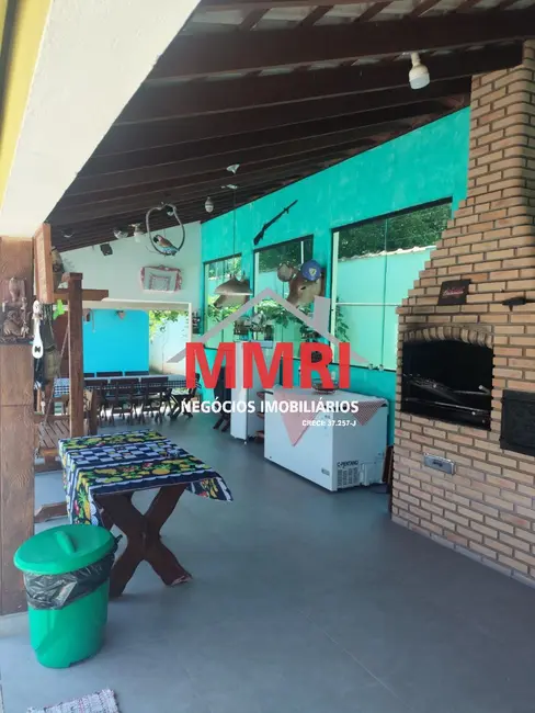 Foto 2 de Chácara com 6 quartos à venda, 400m2 em Aracoiaba Da Serra - SP