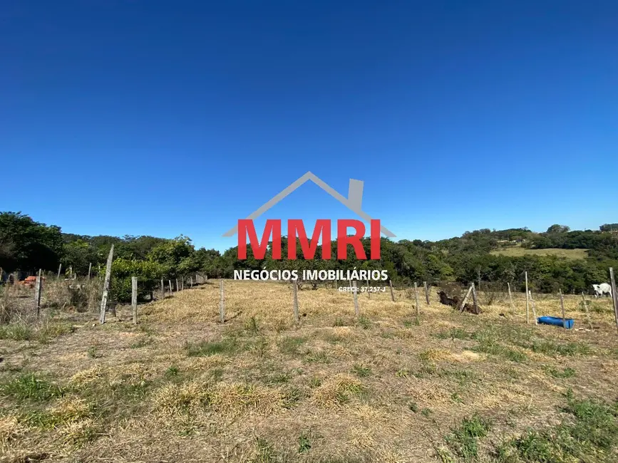 Foto 1 de Terreno / Lote à venda, 1082m2 em Aracoiaba Da Serra - SP