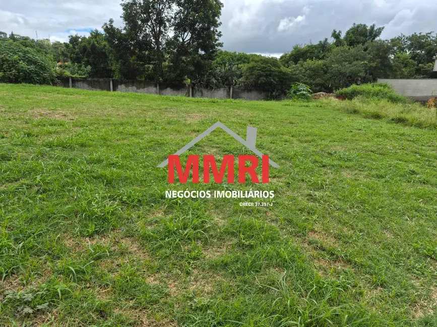 Foto 1 de Terreno / Lote à venda, 310m2 em Aracoiaba Da Serra - SP