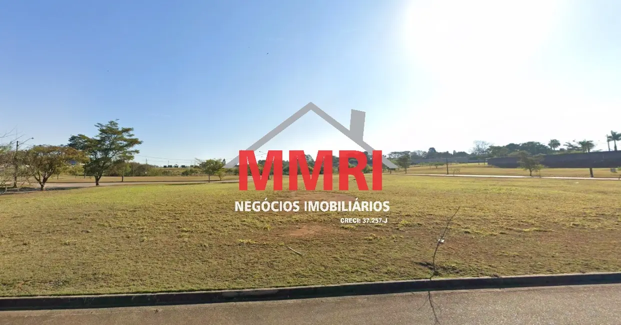 Foto 1 de Terreno / Lote à venda, 250m2 em Aracoiaba Da Serra - SP