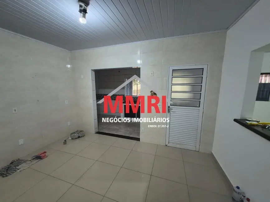 Foto 1 de Casa com 2 quartos para alugar, 150m2 em Aracoiaba Da Serra - SP