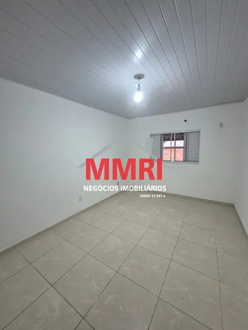 Foto 9 de Casa com 2 quartos para alugar, 150m2 em Aracoiaba Da Serra - SP