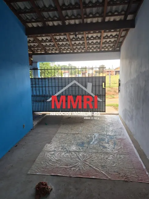 Foto 2 de Casa com 2 quartos para alugar, 150m2 em Aracoiaba Da Serra - SP