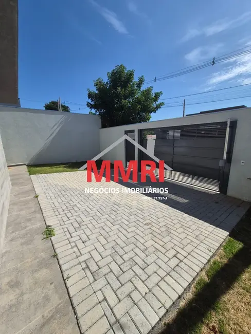 Casa com 3 quartos à venda, 137m2 em Aracoiaba Da Serra - SP - imagem 2 Foto 2 de Casa com 3 quartos à venda, 137m2 em Aracoiaba Da Serra - SP