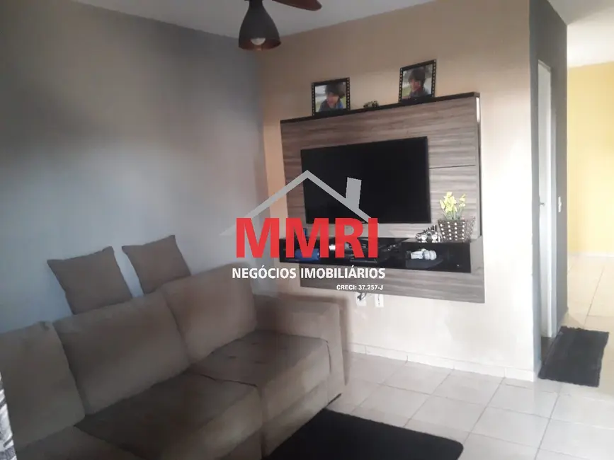 Casa com 2 quartos à venda, 177m2 em Aracoiaba Da Serra - SP - imagem 8 Foto 8 de Casa com 2 quartos à venda, 177m2 em Aracoiaba Da Serra - SP
