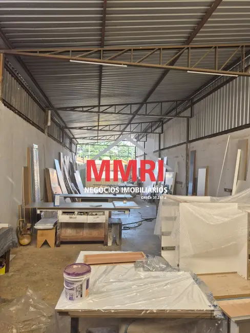 Armazém / Galpão com 7 quartos à venda, 350m2 em Aracoiaba Da Serra - SP - imagem 2 Foto 2 de Armazém / Galpão com 7 quartos à venda, 350m2 em Aracoiaba Da Serra - SP