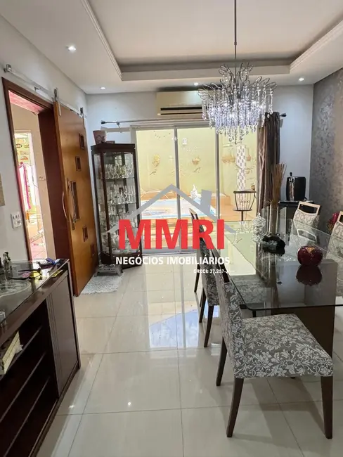 Casa com 3 quartos à venda, 282m2 em Parque Residencial Villa dos Inglezes, Sorocaba - SP - imagem 6 Foto 6 de Casa com 3 quartos à venda, 282m2 em Parque Residencial Villa dos Inglezes, Sorocaba - SP