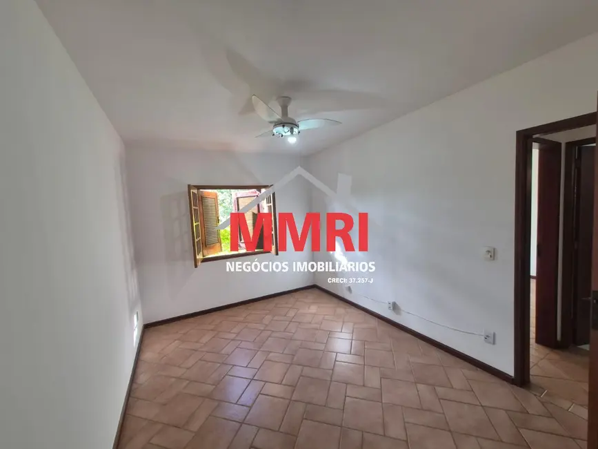 Foto 4 de Chácara com 2 quartos à venda, 193m2 em Aracoiaba Da Serra - SP