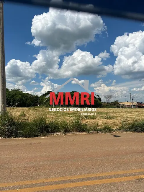 Foto 1 de Terreno / Lote à venda, 250m2 em Aracoiaba Da Serra - SP