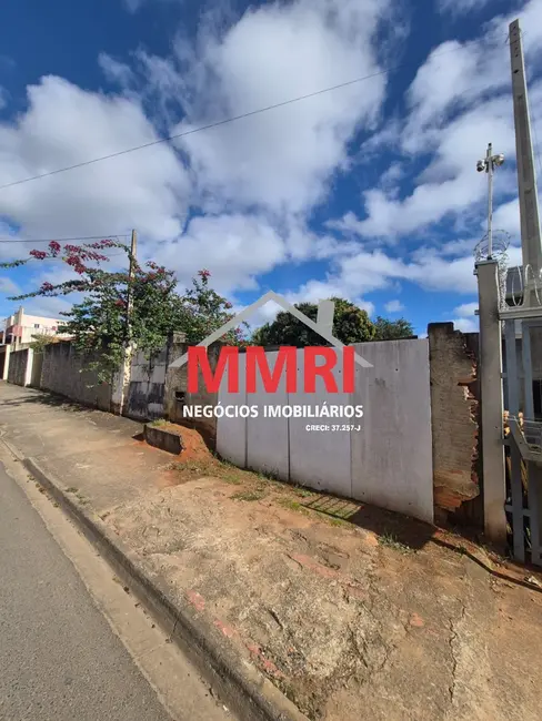 Foto 2 de Casa com 2 quartos à venda, 100m2 em Aracoiaba Da Serra - SP