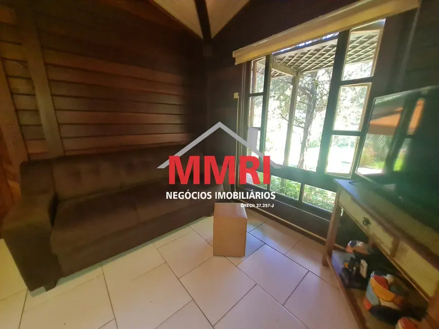 Chácara à venda e para alugar, 185m2 em Jardim Novo Mundo, Sorocaba - SP - imagem 3 Foto 3 de Chácara à venda e para alugar, 185m2 em Jardim Novo Mundo, Sorocaba - SP