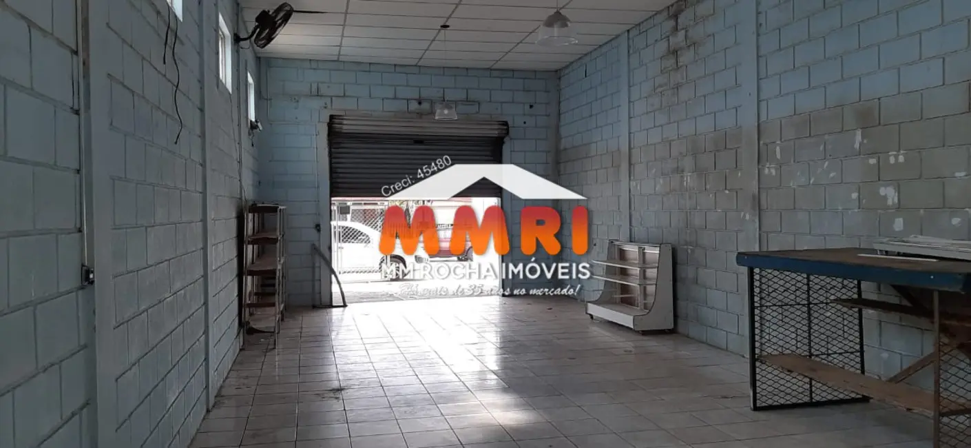 Foto 3 de Casa com 1 quarto à venda, 300m2 em Aracoiaba Da Serra - SP