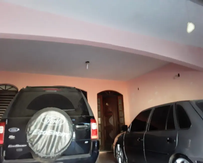 Casa com 3 quartos à venda, 172m2 em Jardim Tatiana, Sorocaba - SP - imagem 5 Foto 5 de Casa com 3 quartos à venda, 172m2 em Jardim Tatiana, Sorocaba - SP