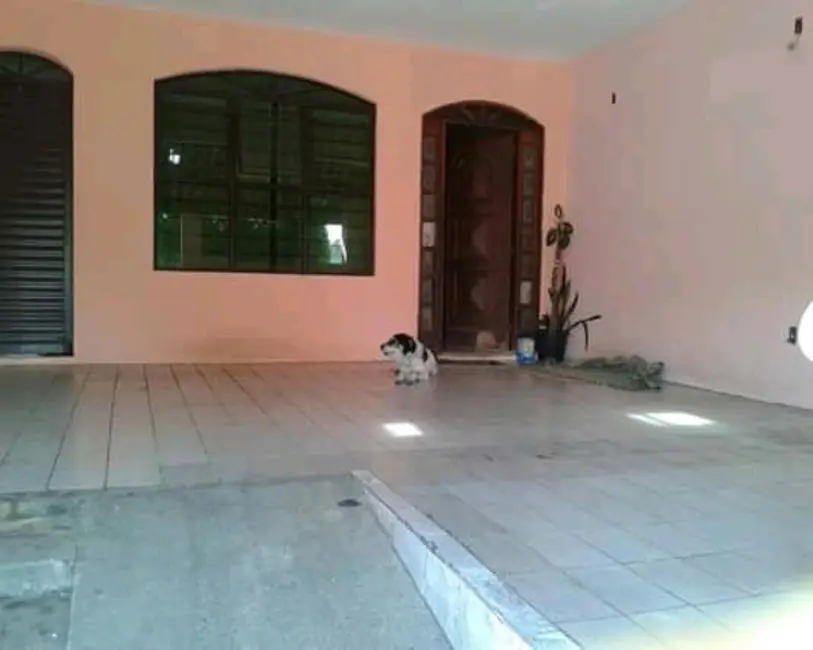 Casa com 3 quartos à venda, 172m2 em Jardim Tatiana, Sorocaba - SP - imagem 3 Foto 3 de Casa com 3 quartos à venda, 172m2 em Jardim Tatiana, Sorocaba - SP