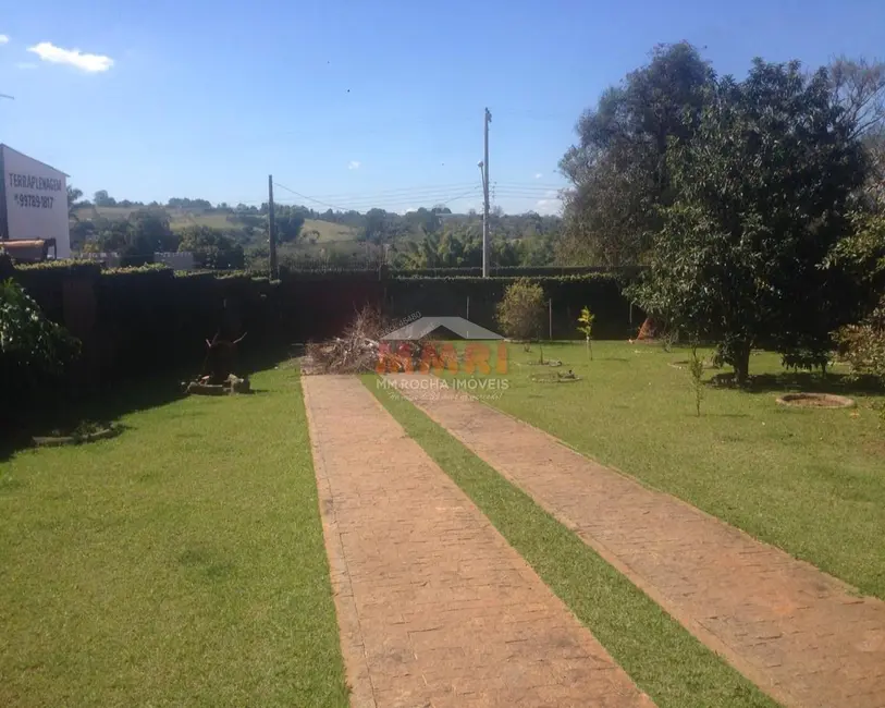 Chácara com 3 quartos à venda, 2360m2 em Aracoiaba Da Serra - SP - imagem 3 Foto 3 de Chácara com 3 quartos à venda, 2360m2 em Aracoiaba Da Serra - SP