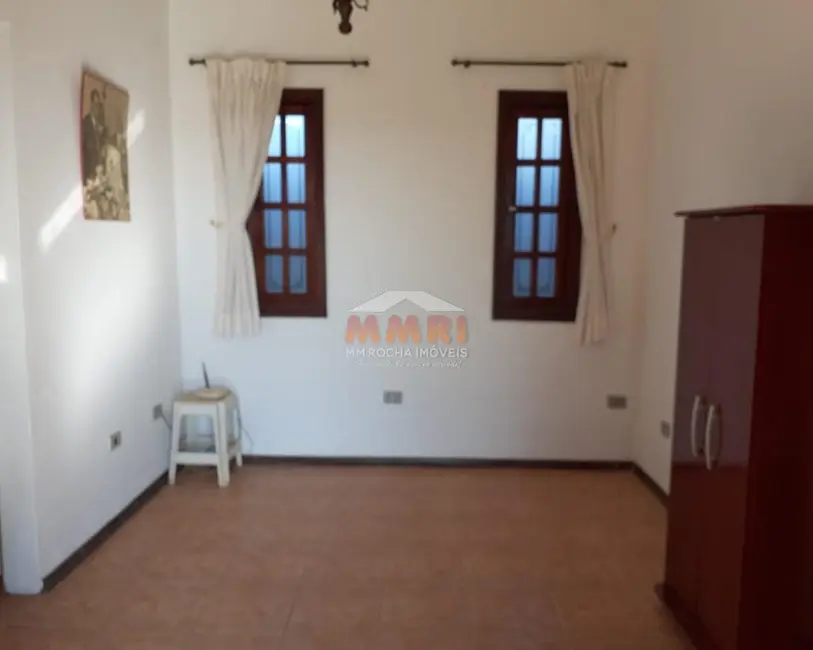 Chácara com 3 quartos à venda, 2360m2 em Aracoiaba Da Serra - SP - imagem 5 Foto 5 de Chácara com 3 quartos à venda, 2360m2 em Aracoiaba Da Serra - SP