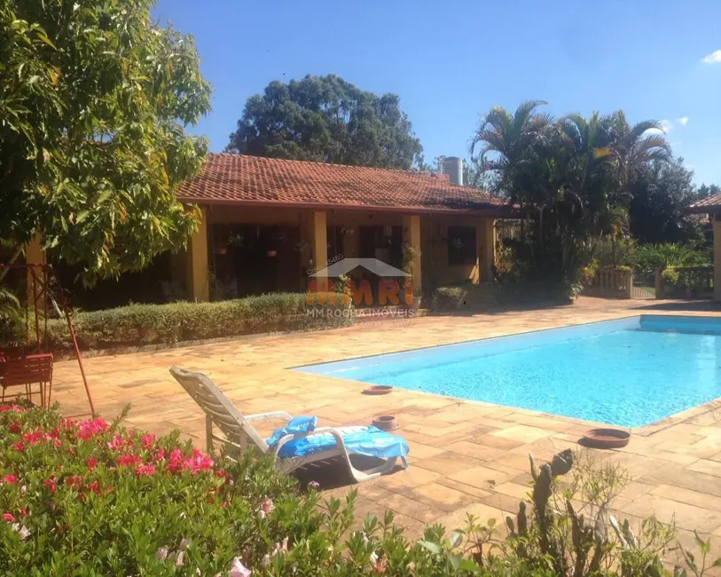 Chácara com 3 quartos à venda, 2360m2 em Aracoiaba Da Serra - SP - imagem 1 Foto 1 de Chácara com 3 quartos à venda, 2360m2 em Aracoiaba Da Serra - SP