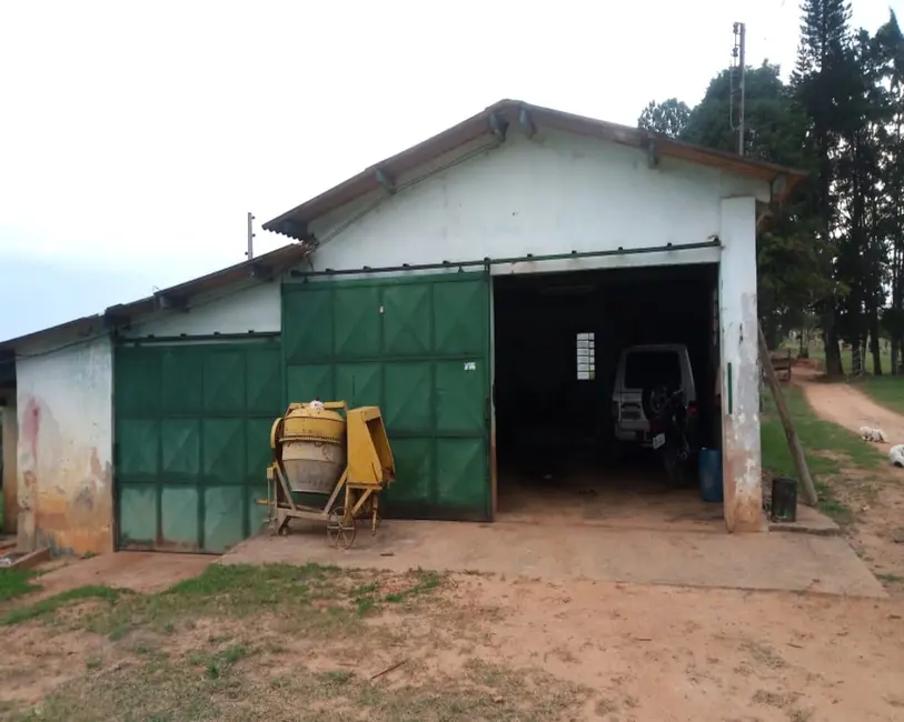Foto 2 de Fazenda / Haras à venda, 140m2 em Área Rural de Itapetininga, Itapetininga - SP