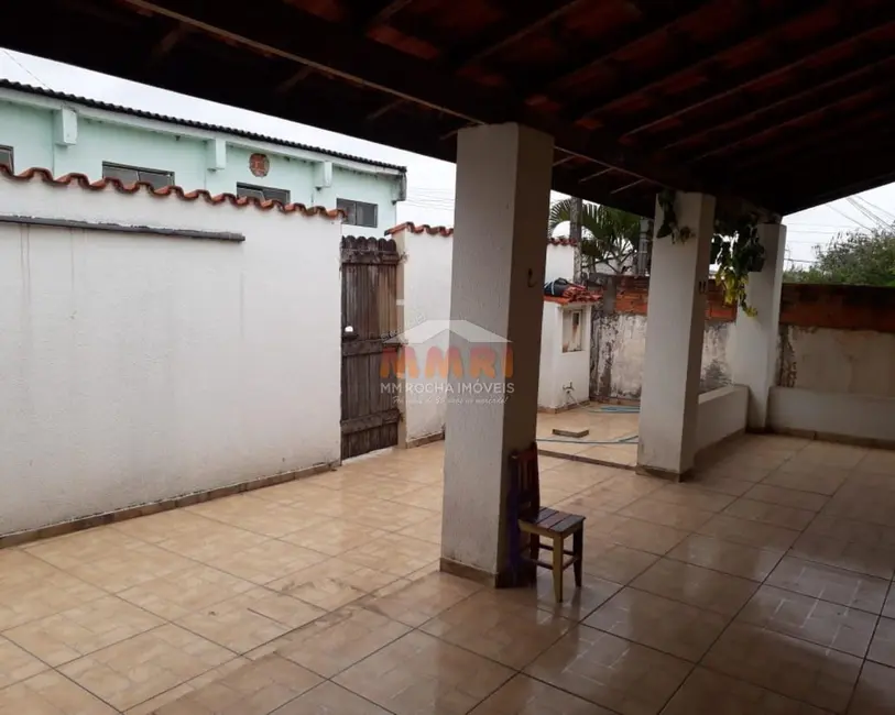 Foto 4 de Casa com 2 quartos à venda, 300m2 em Aracoiaba Da Serra - SP