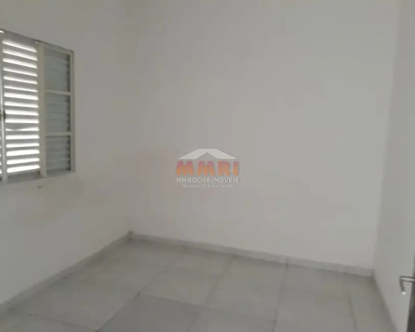 Foto 8 de Casa com 2 quartos à venda, 300m2 em Aracoiaba Da Serra - SP